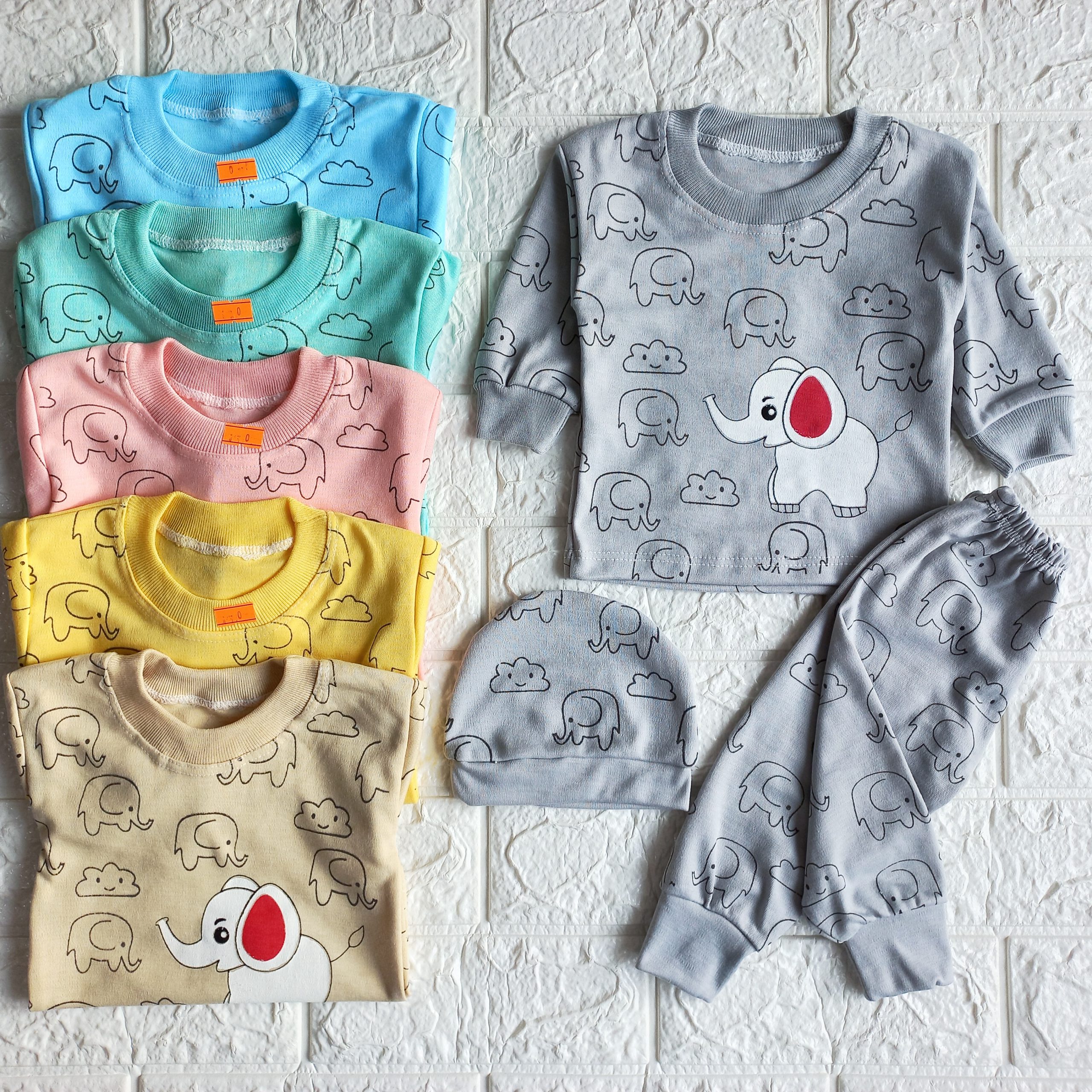 لباس نوزادی 3 تکه طرح فیل سایز 0 و 1 کد 2240