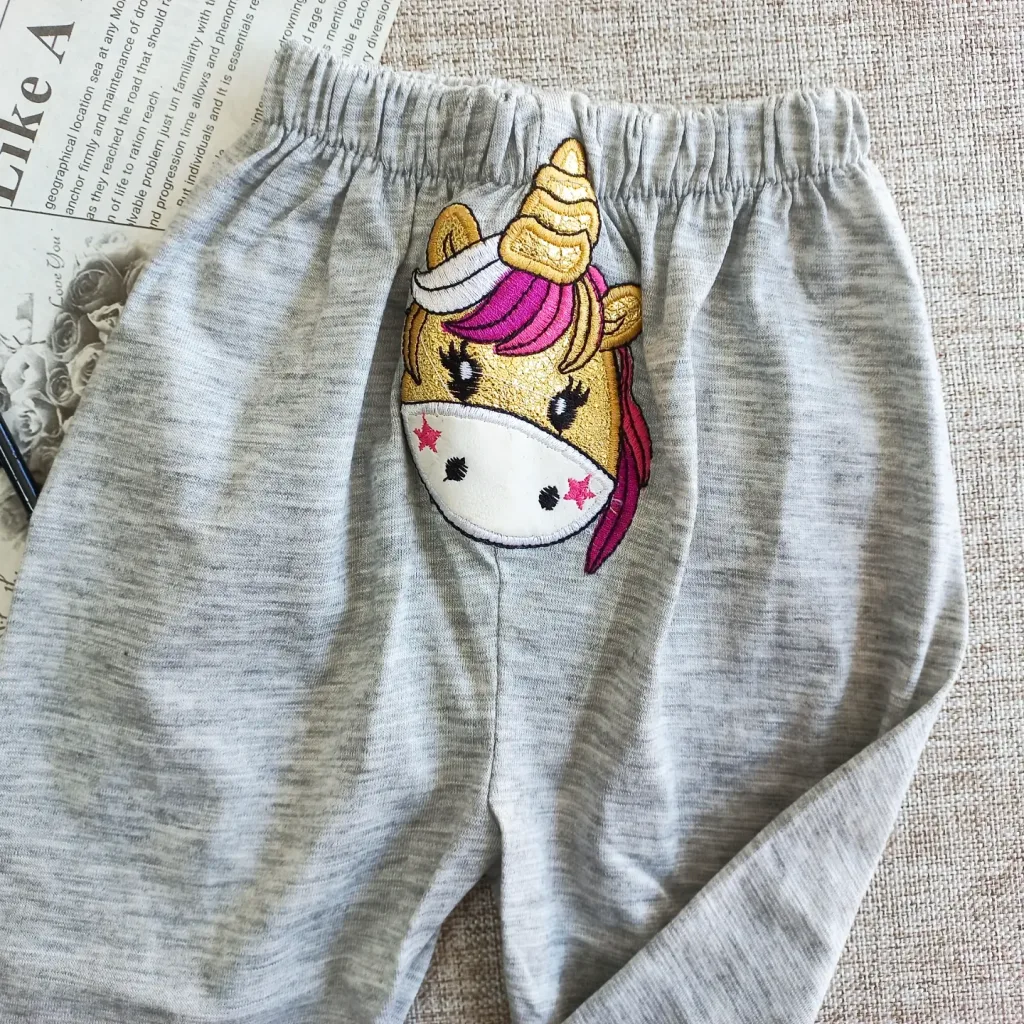 شلوار تکی ملانژ طرح اسب تک شاخ