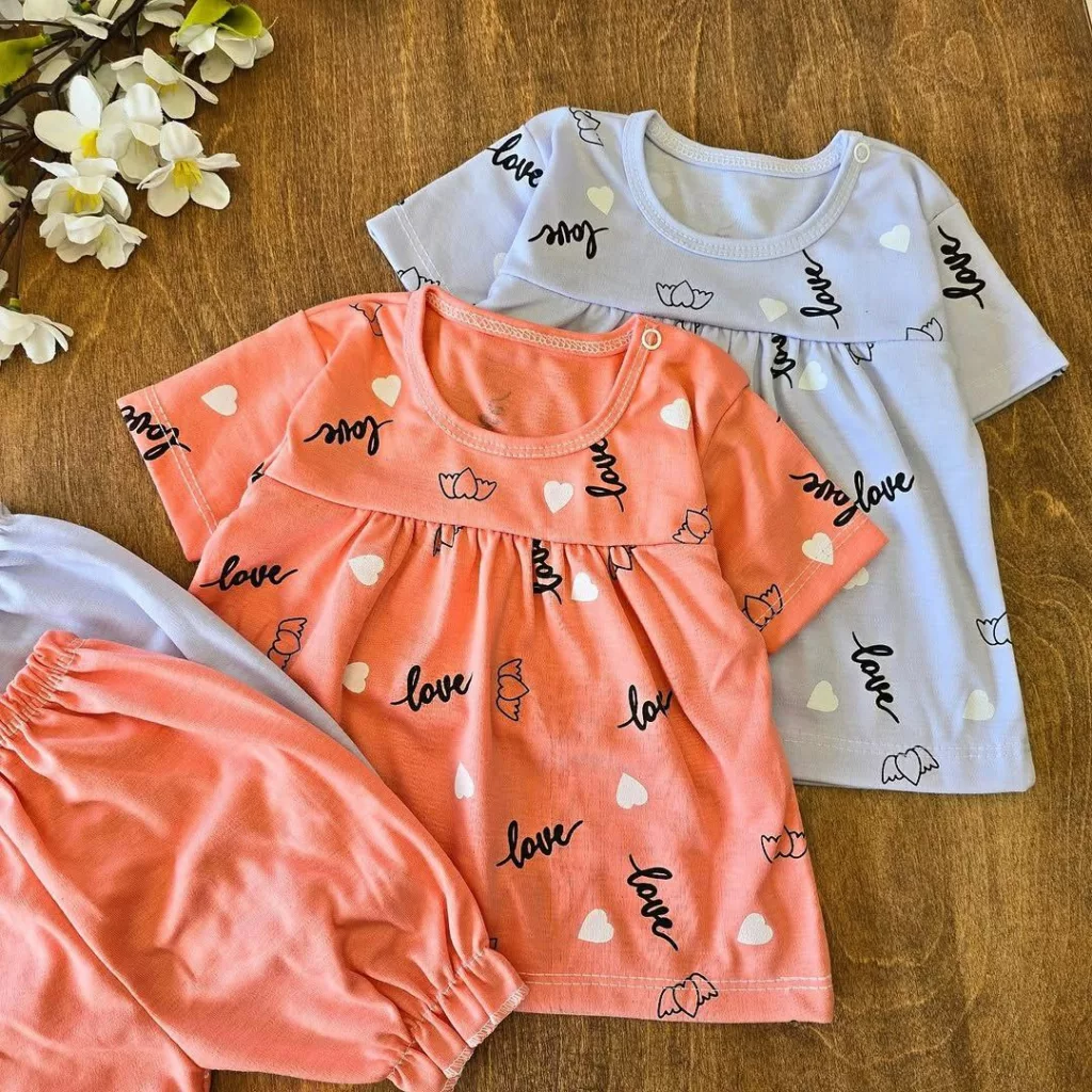 سارافون شلوارک قلبی لاو love سایز 2 تا 4 کد ۴۷۹۱
