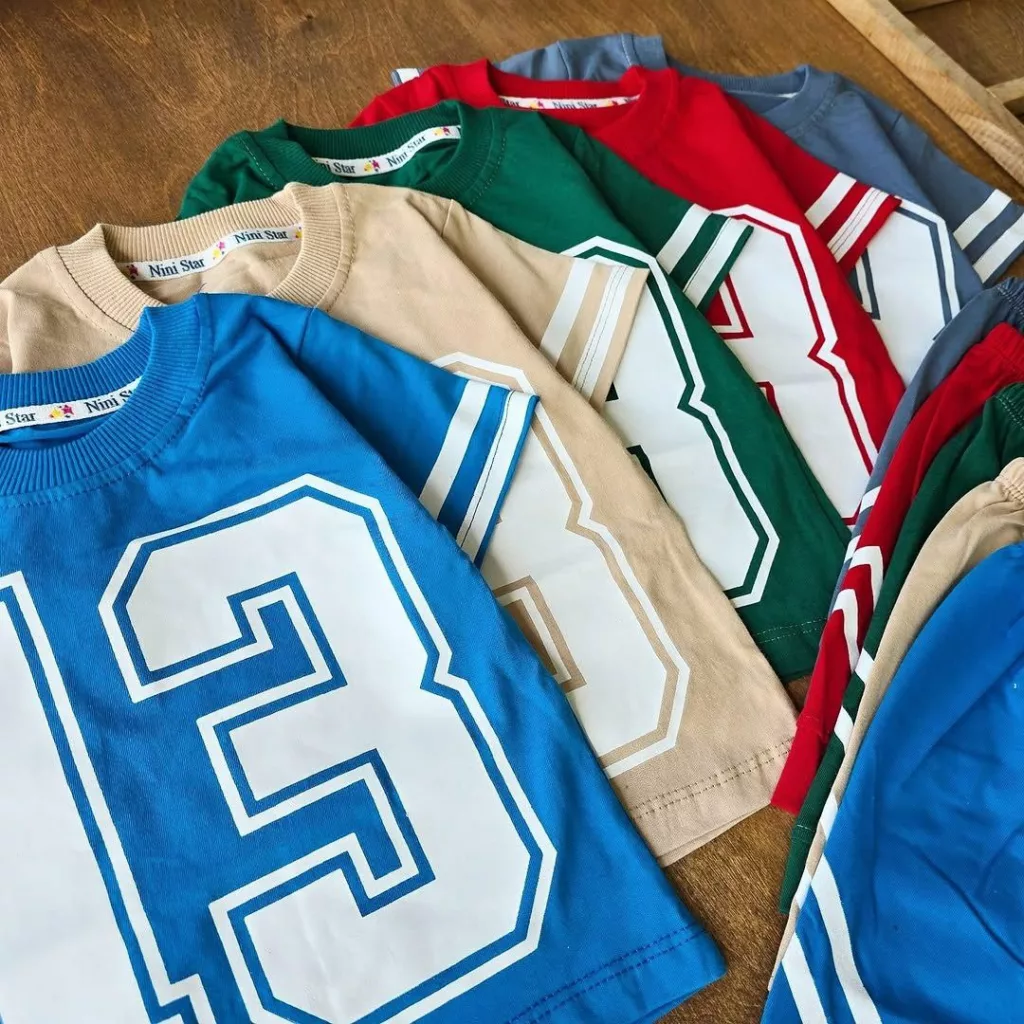 تیشرت شلوارک ورزشی شماره ۱۳ کد ۴۷۰۰