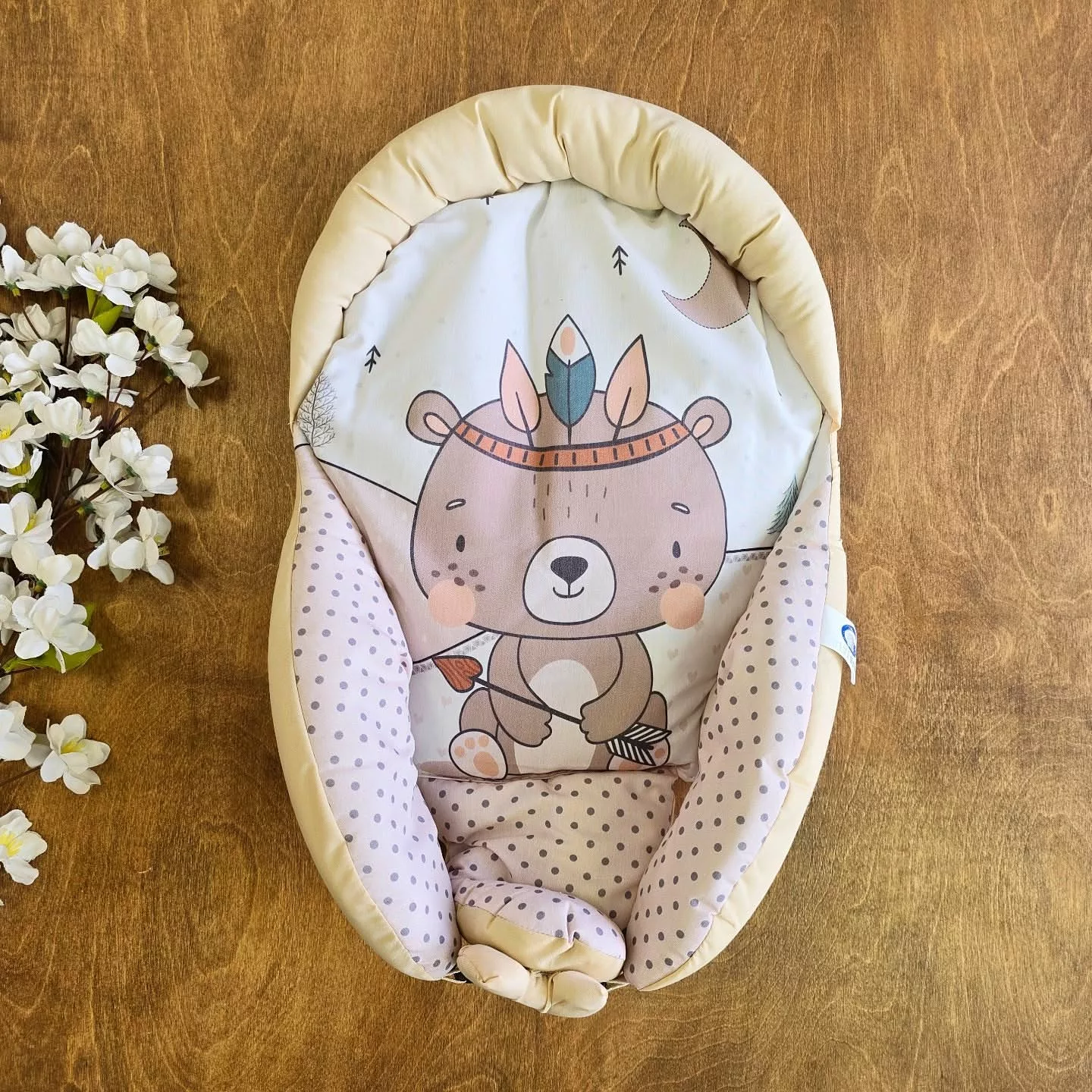 قنداق سوئیسی کرمی – آغوشی نوزاد کد 2749