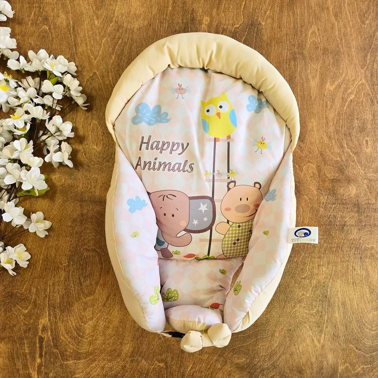 قنداق سوئیسی کرمی – آغوشی نوزاد کد 2749