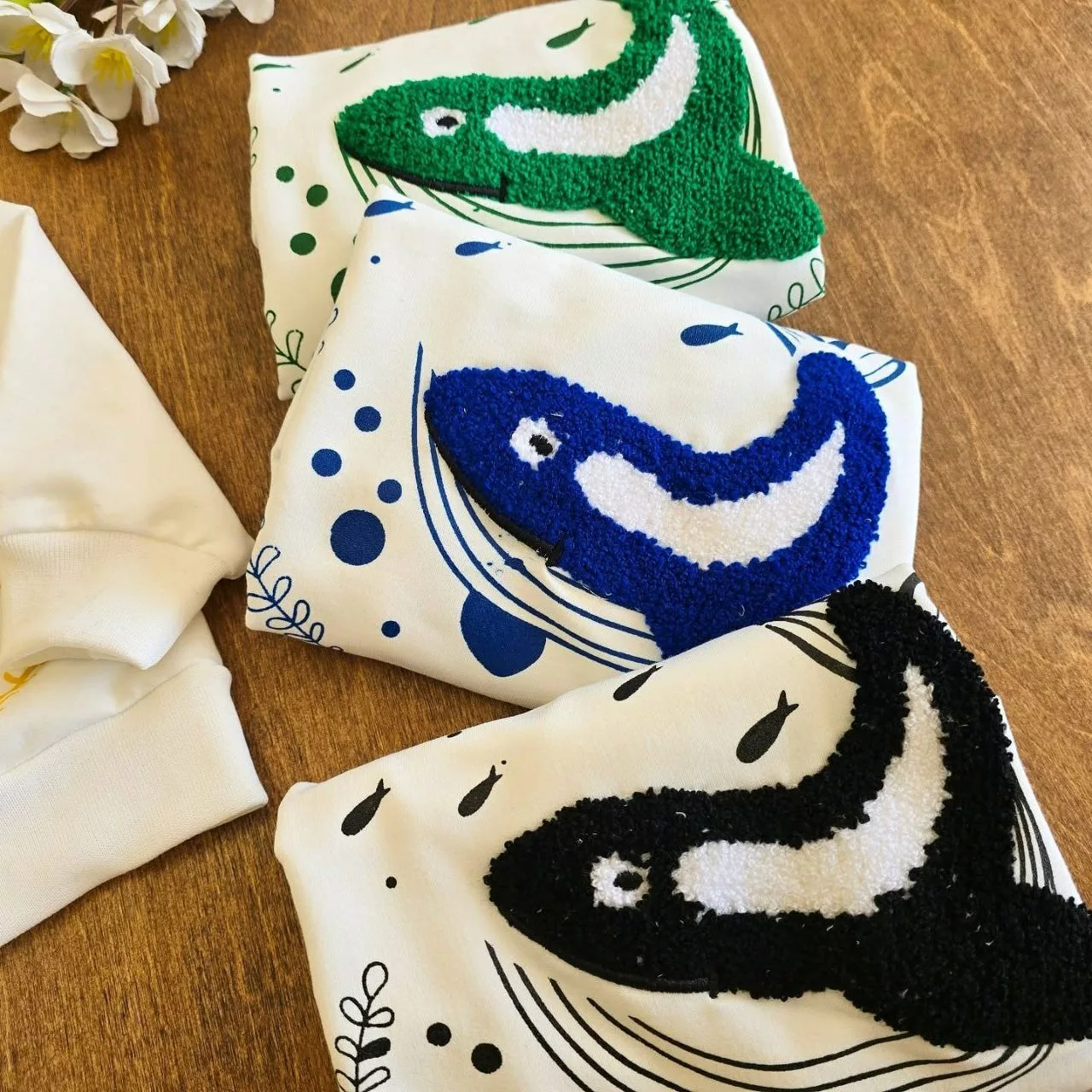 بلوز شلوار وال گلدوزی سایز ۳۵ تا ۴۵ کد ۵۱۹۷