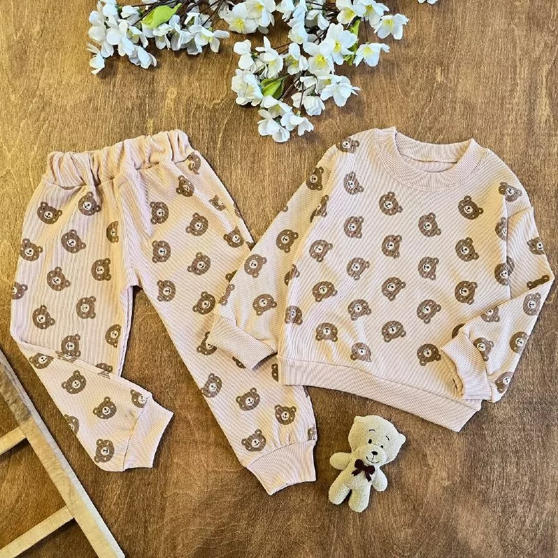 بلوز شلوار کبریتی خرس تمام چاپ تدی سایز ۳۵،۴۰ کد ۵۱۲۸