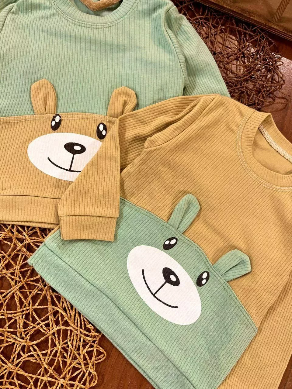 بلوز شلوار کبریتی خرس و خرگوش سایز ۳۵،۴۰ کد ۵۱۲۳