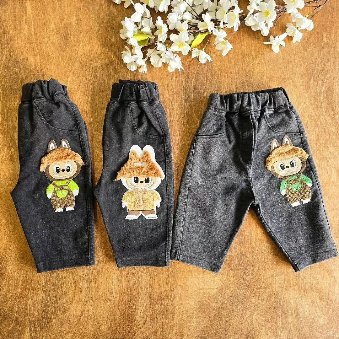 شلوار لی طرح لبوبو پشمالو سایز ۴۰ تا ۵۵ کد ۵۱۶۸