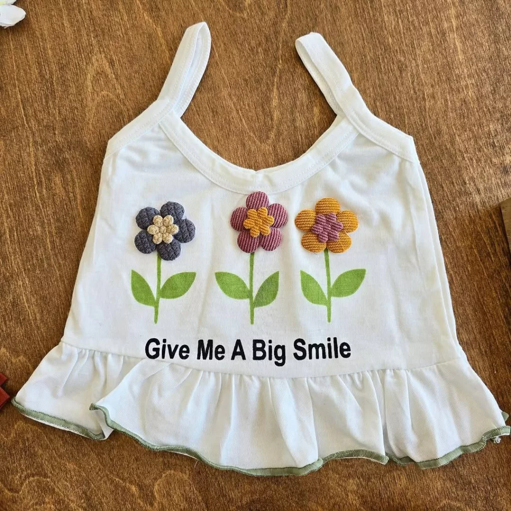 تاپ شلوارک کتان سه گل برجسته big smile سایز ۳۰،۳۵ کد ۵۰۶۰