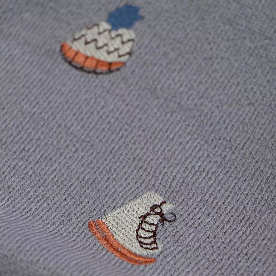 بلوز بافت گپ طرح camp سایز ۳۵،۴۰ کد ۵۰۹۷