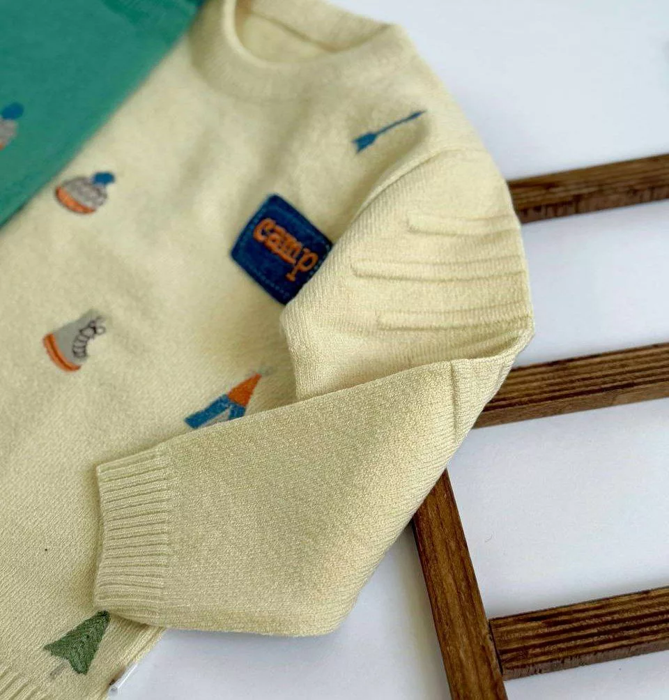 بلوز بافت گپ طرح camp سایز ۳۵،۴۰ کد ۵۰۹۷