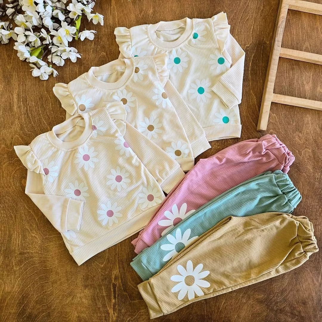 بلوز شلوار کبریتی گل بابونه سایز ۳۵،۴۰ کد ۵۱۲۹