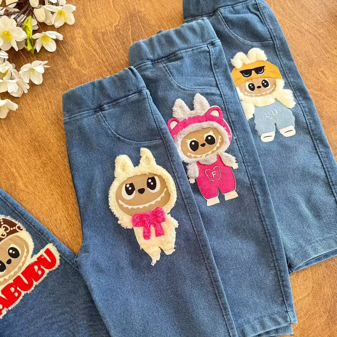 شلوار لی طرح لبوبو پشمالو آبی سایز ۴۰ تا ۵۵ کد ۵۲۲۷