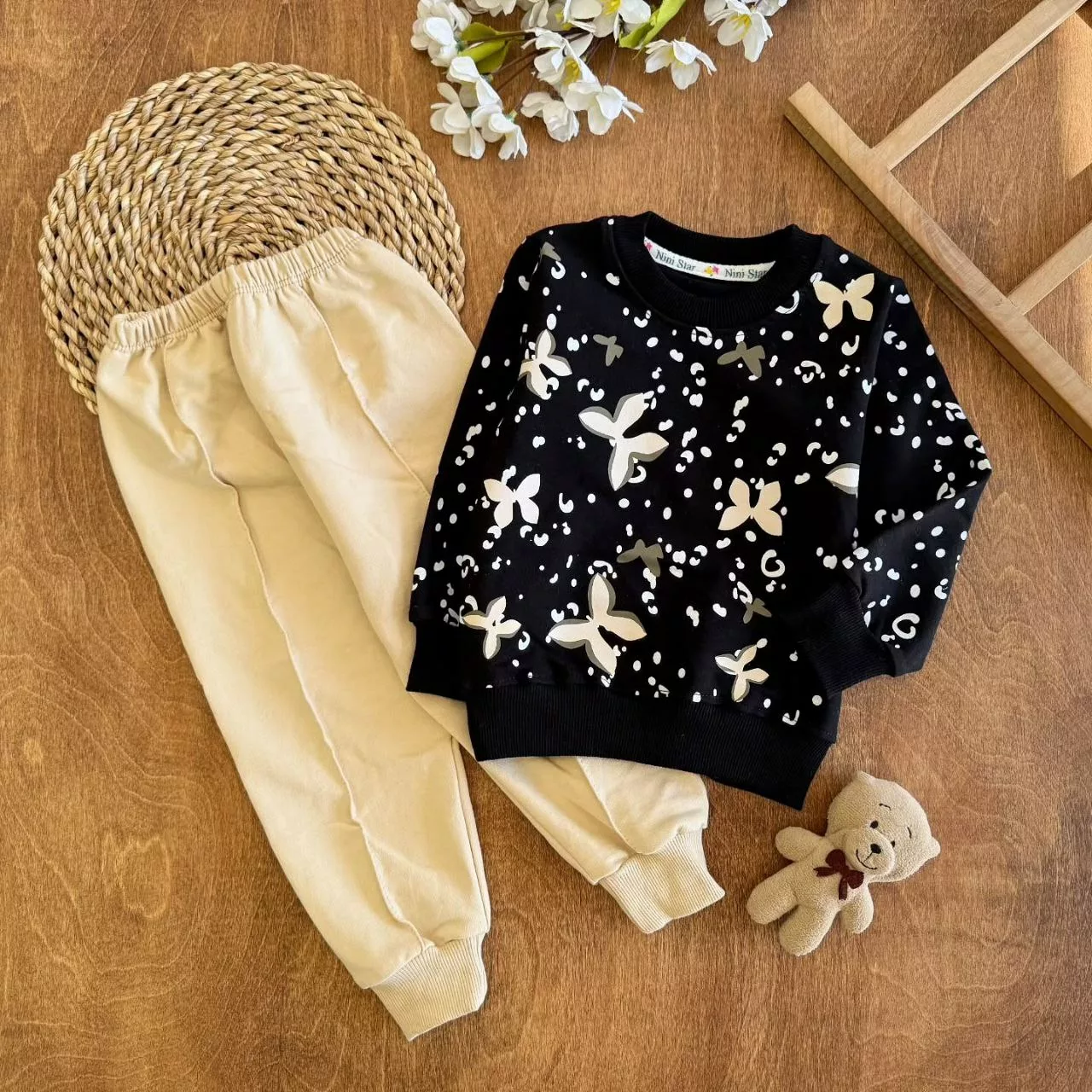 بلور شلوار مشکی طرح پروانه سایز ۳۵ تا ۴۵ کد ۵۲۶۲