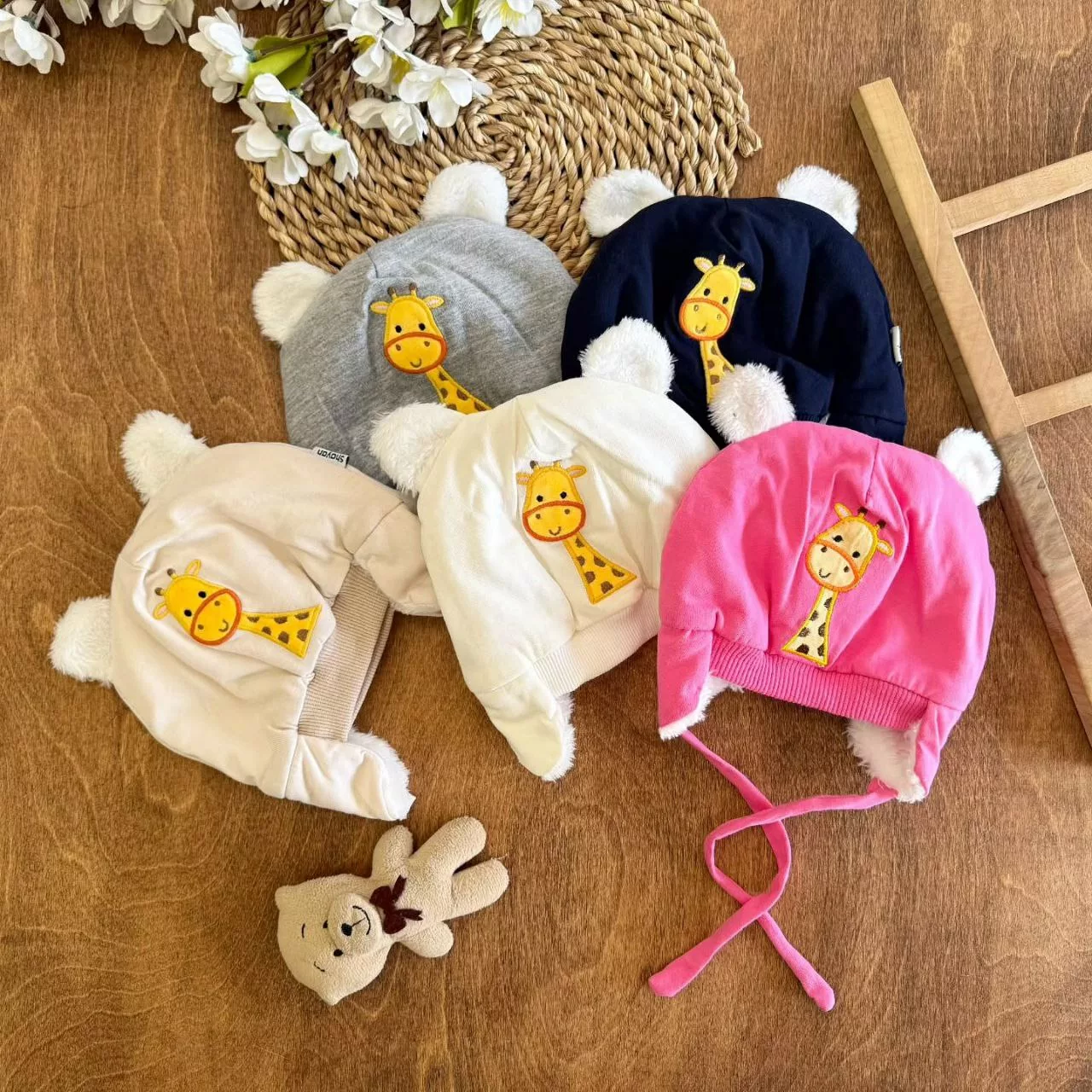 کلاه نخ پنبه پولیشی طرح زرافه کد ۵۲۸۳