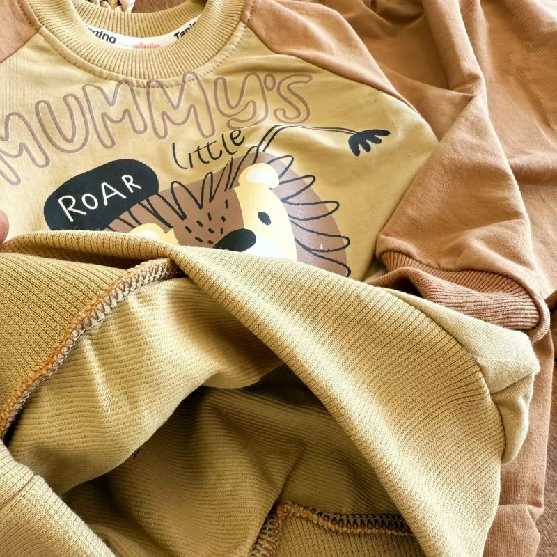 بلوز شلوار طرح شیر سایز ۳۵ تا ۴۵ کد ۵۳۰۵