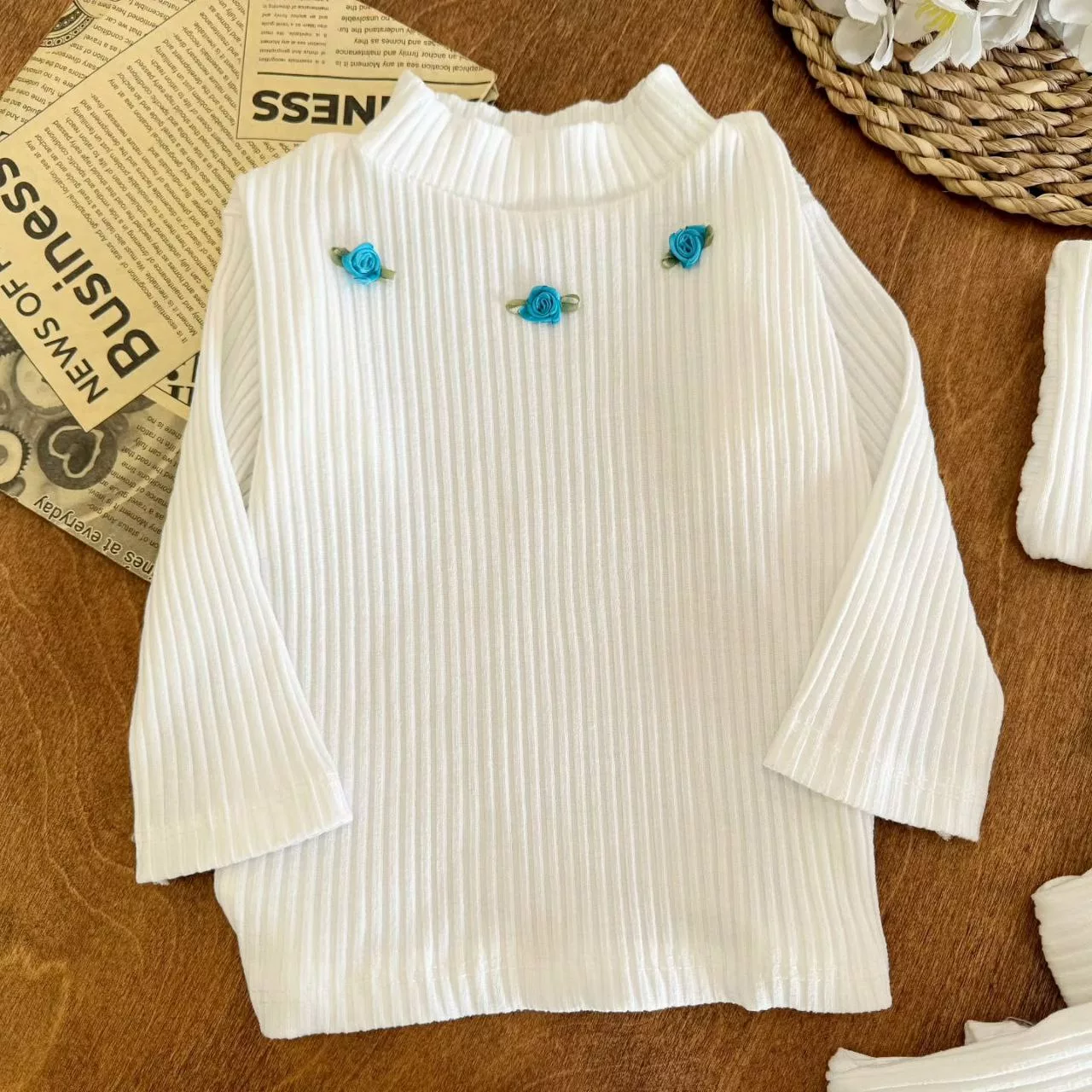 بلوز تک یقه ۳ سانت کبریتی سایز ۴ تا ۶ کد ۵۲۹۶