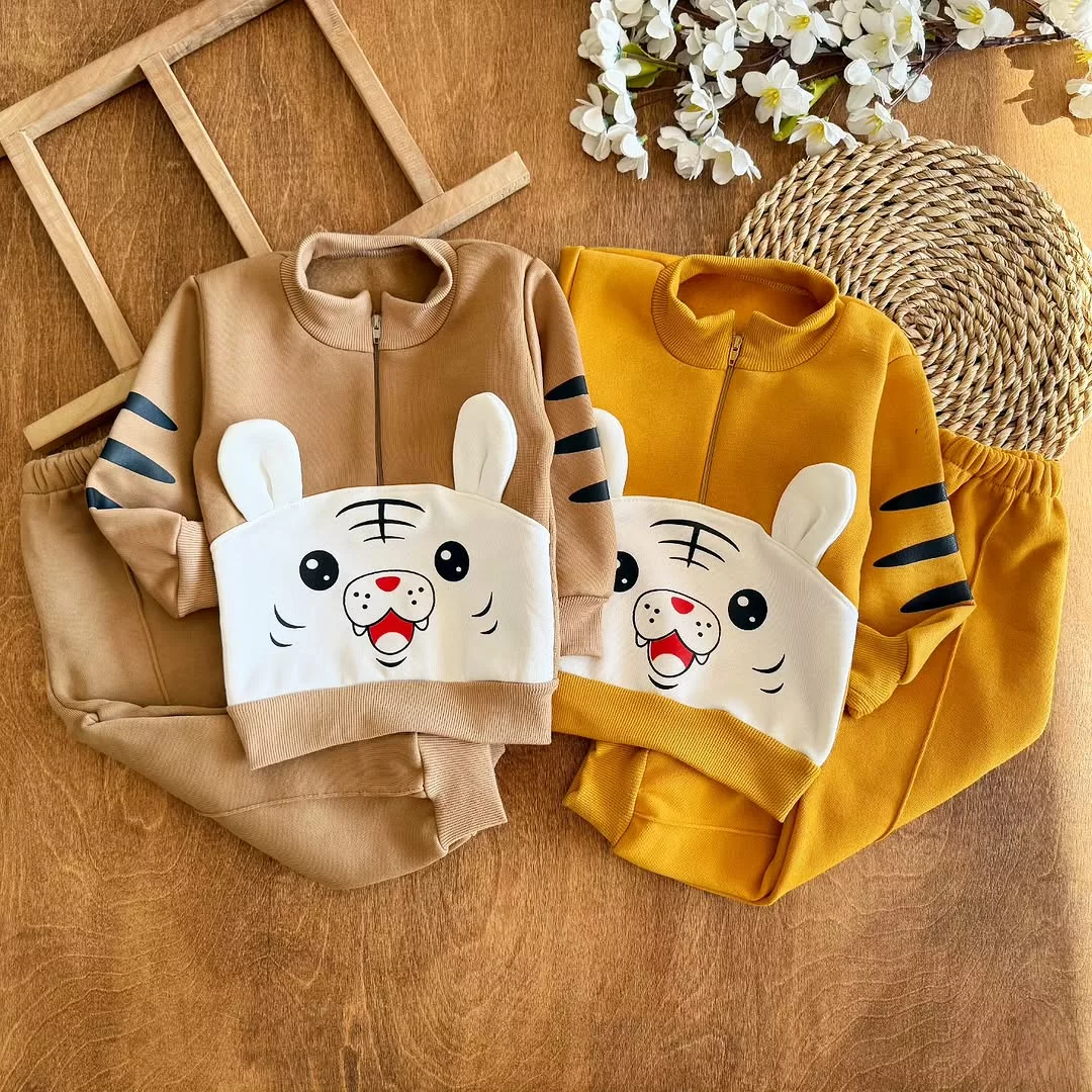 بلوز شلوار نیم زیپ توکرکی ببر گوش دار کد 2514