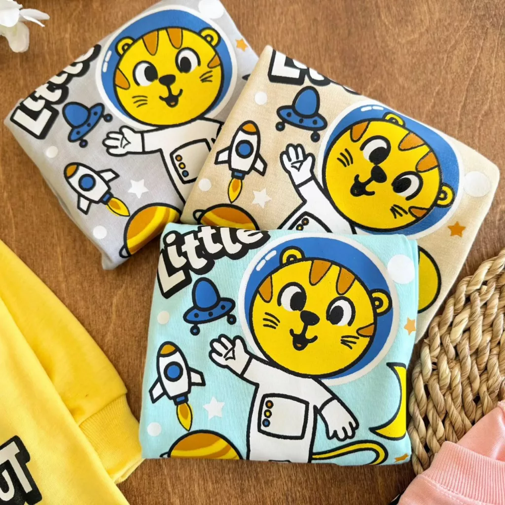 بلوز شلوار فضانورد کوچولو سایز ۴ تا ۶ کد ۵۲۳۳