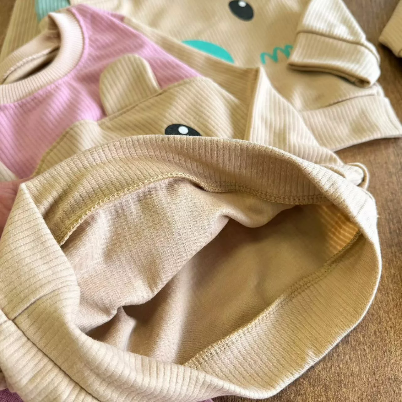 بلوز شلوار کبریتی خرس گوش دار سایز ۳۵،۴۰ کد ۵۳۲۱