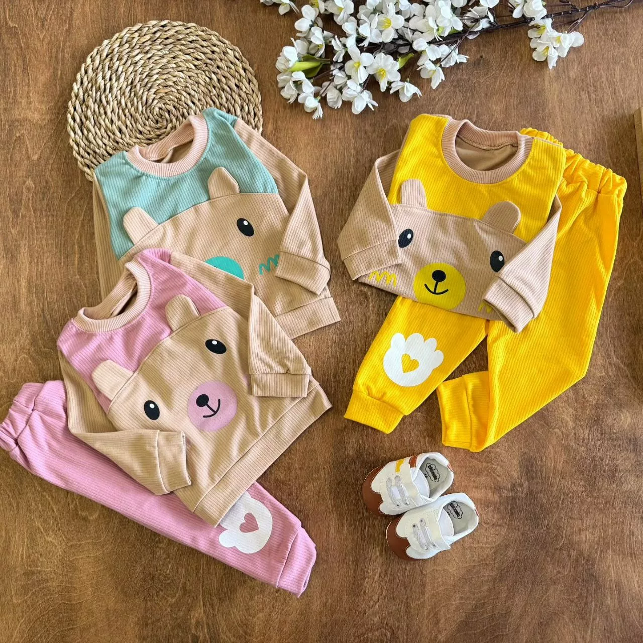 بلوز شلوار کبریتی خرس گوش دار سایز ۳۵،۴۰ کد ۵۳۲۱