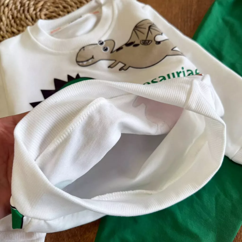 بلوز شلوار دایناسورها سایز ۳۵ تا ۴۵ کد ۵۳۲۲