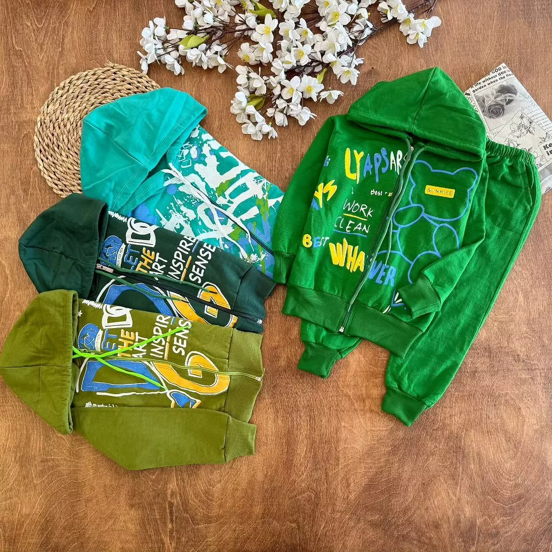 سویشرت شلوار حراجی طرح رندوم سایز ۴۰ تا ۵۵ کد ۵۳۳۵