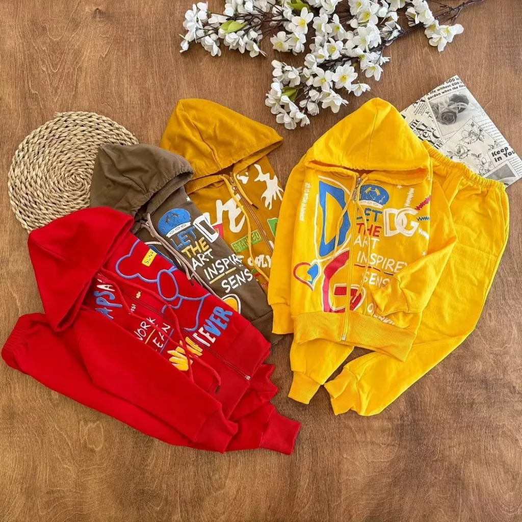 سویشرت شلوار حراجی طرح رندوم سایز ۴۰ تا ۵۵ کد ۵۳۳۵