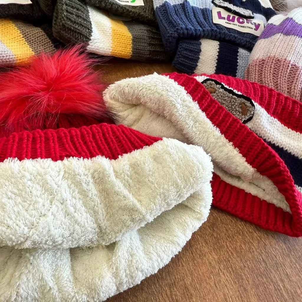 کلاه و شال گردنی راه راه Lucky کد ۵۳۴۹