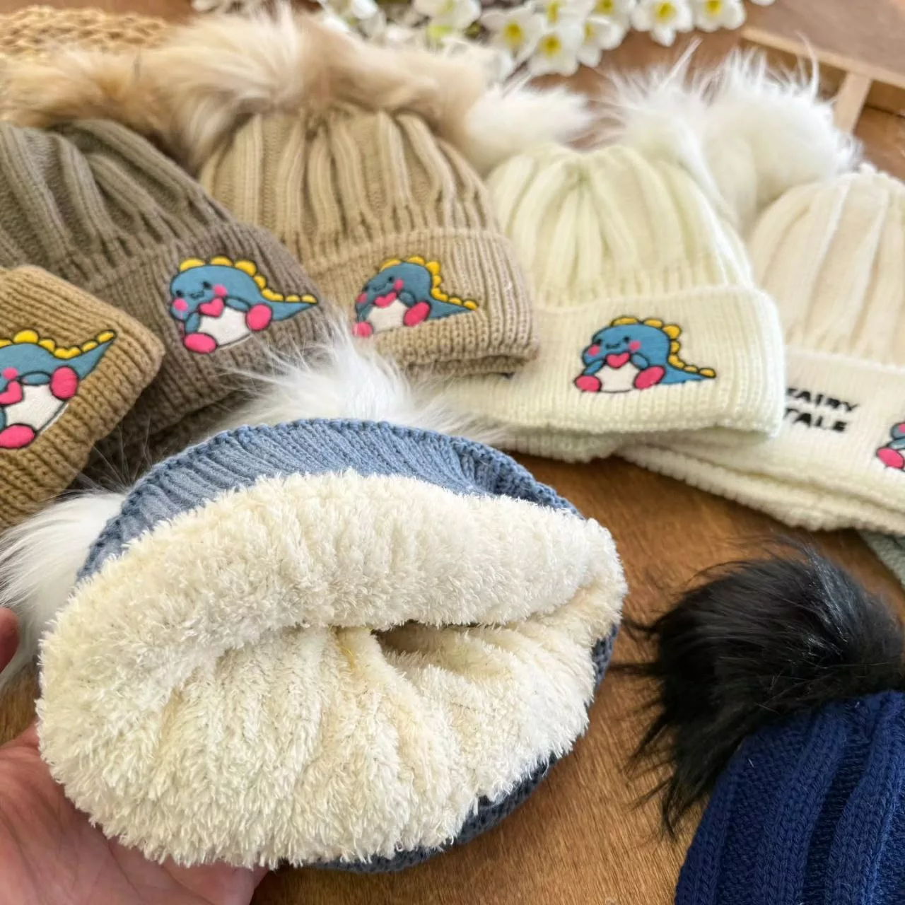 کلاه تک خزدار دایناسور کد ۵۳۵۳