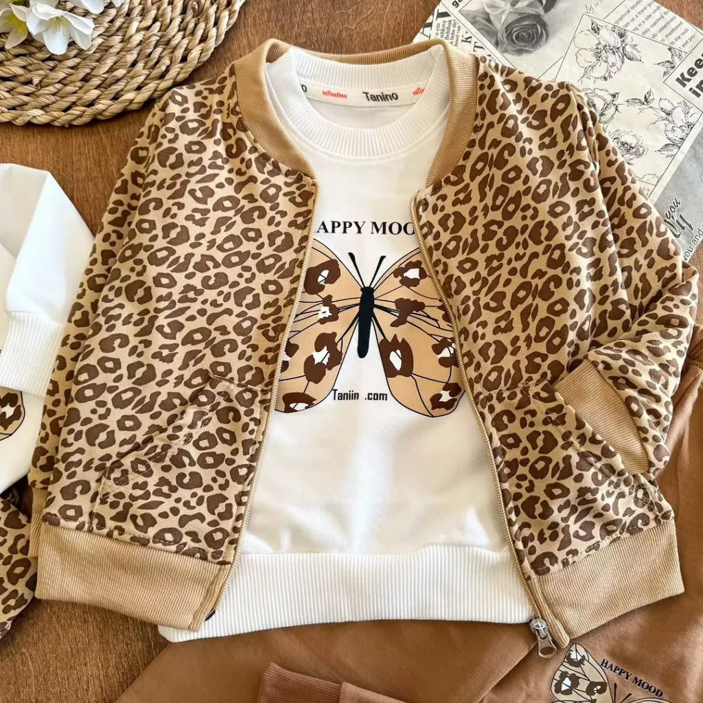 سویشرت شلوار سه تکه پلنگی طرح پروانه سایز ۳۵ تا ۵۰ کد ۵۳۶۸