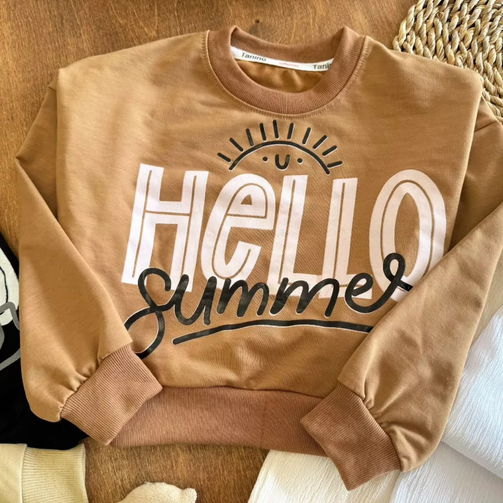 کراپ شلوار طرح Hello سایز ۴۵،۵۰ کد ۵۳۷۳