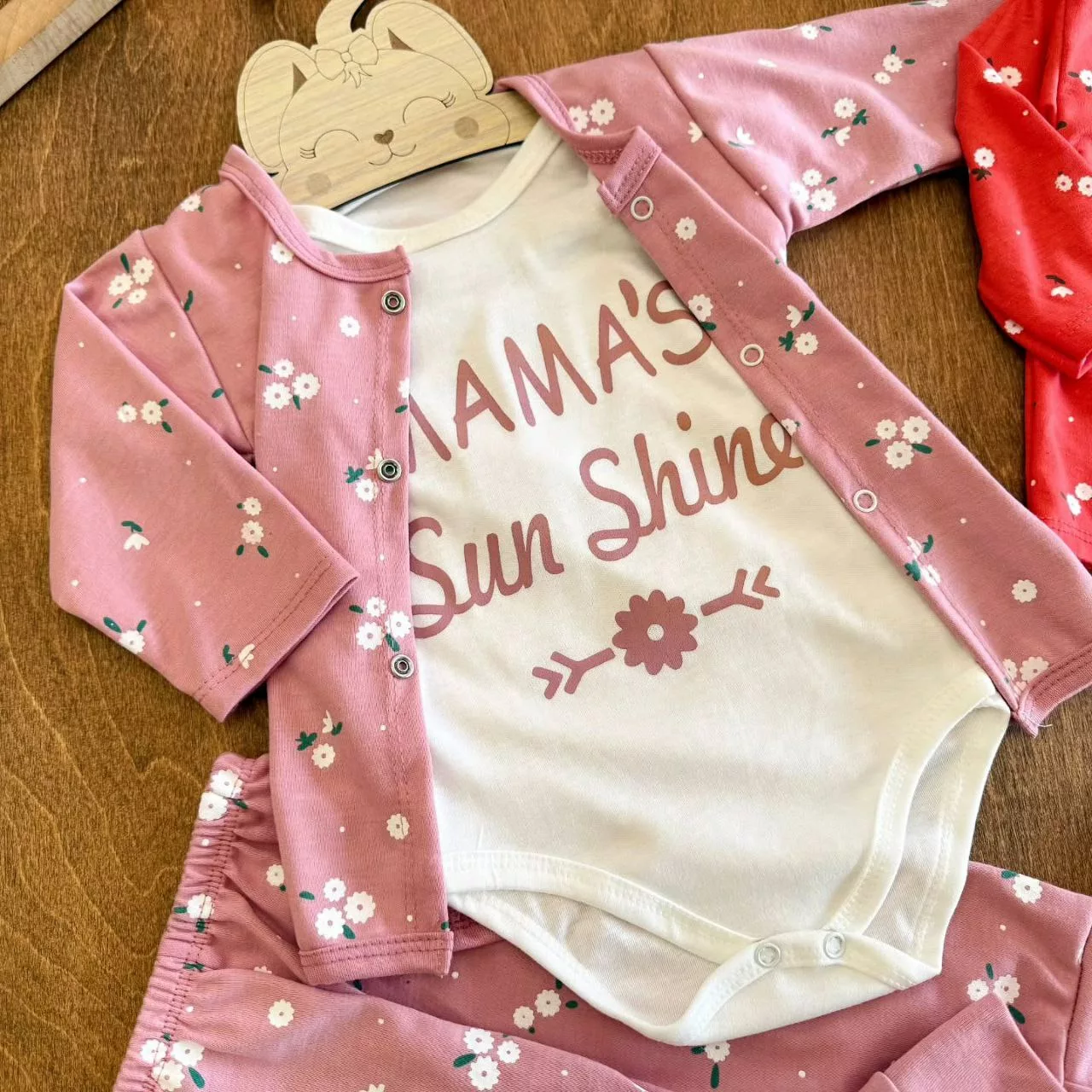 ست سه تکه جلودکمه گل ریز سایز ۱ تا ۳ کد ۵۳۶۹