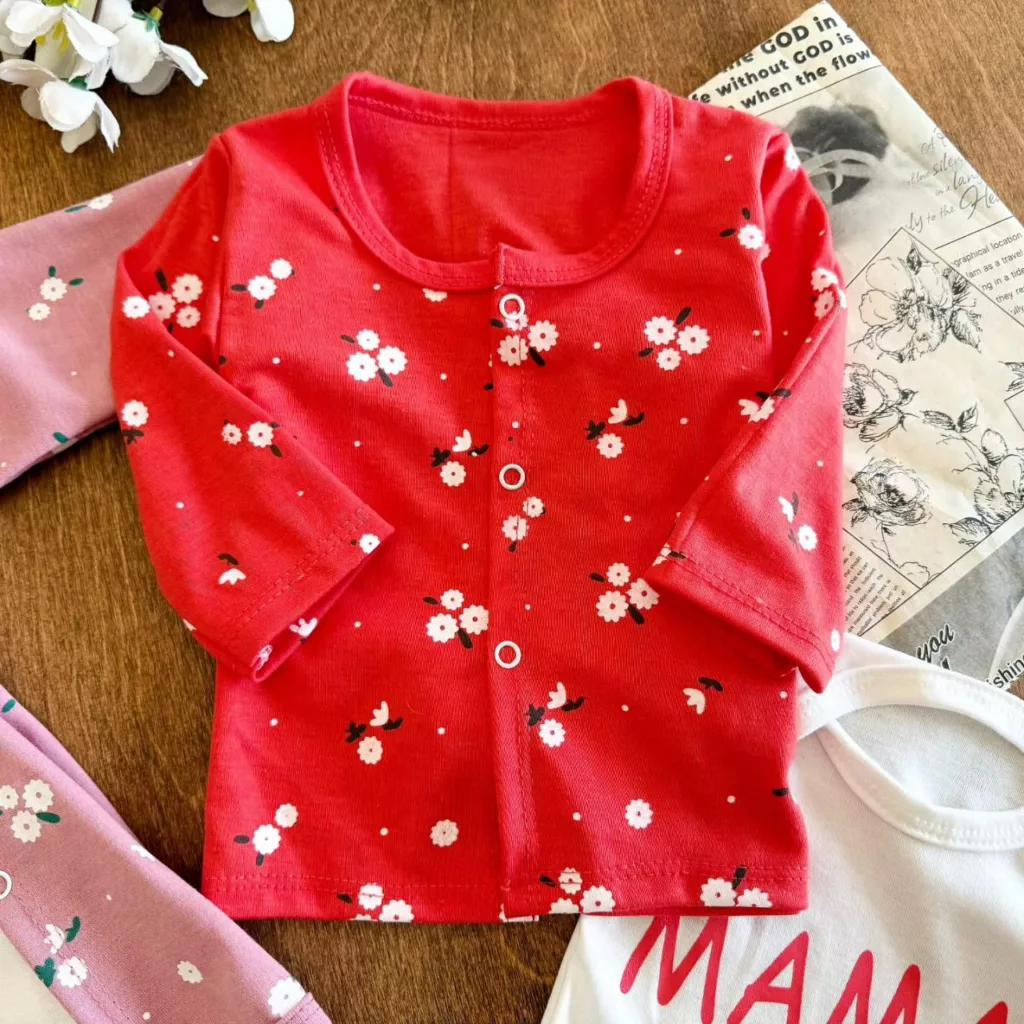 ست سه تکه جلودکمه گل ریز سایز ۱ تا ۳ کد ۵۳۶۹