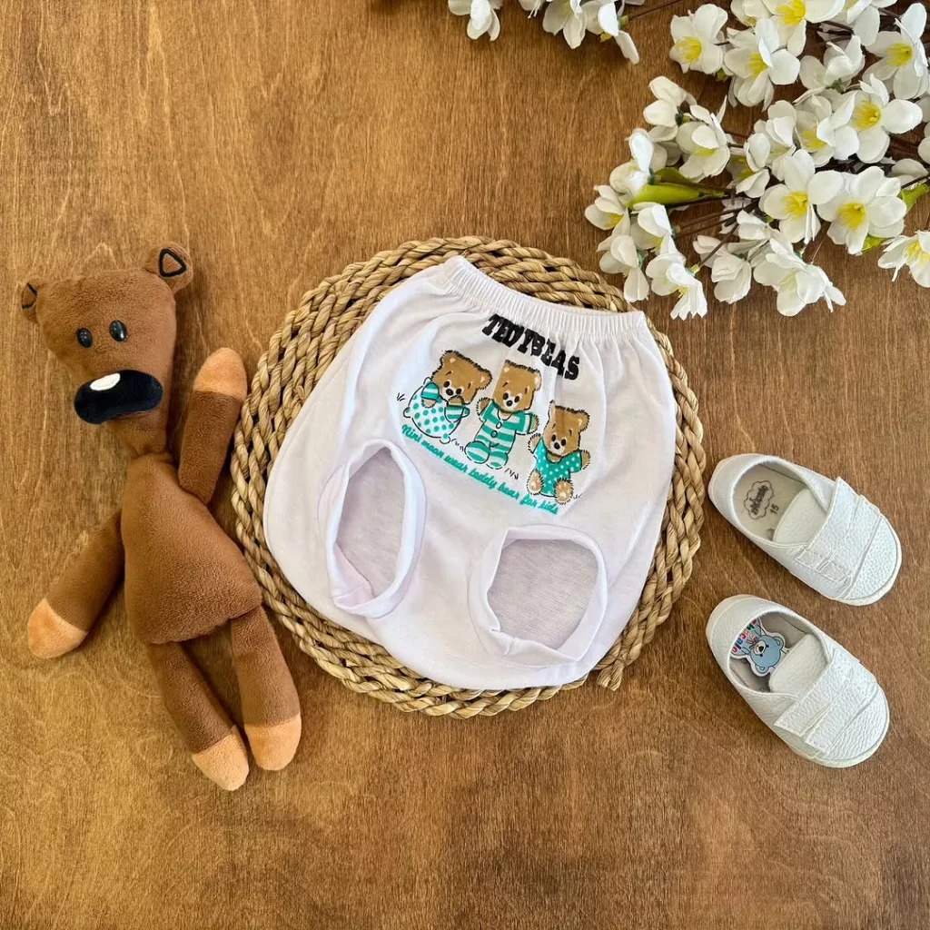 شورت عینکی سفید طرح 3 خرس سایز 5،6 کد 1819