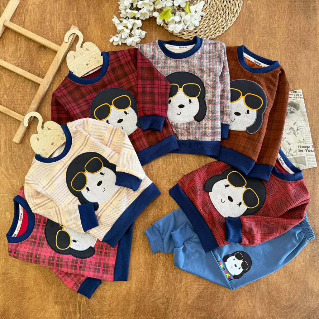 بلوز شلوار چارخونه سگ عینکی سایز ۳۵،۴۰ کد ۵۳۹۴