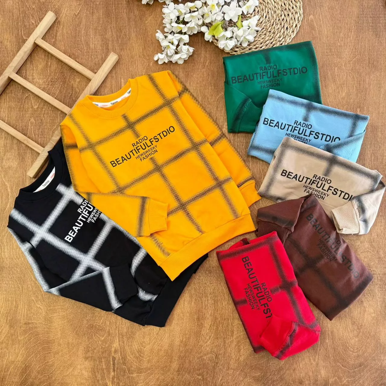 بلوز تک طرح مربع Radio سایز ۵۰،۵۵ کد ۵۳۹۵