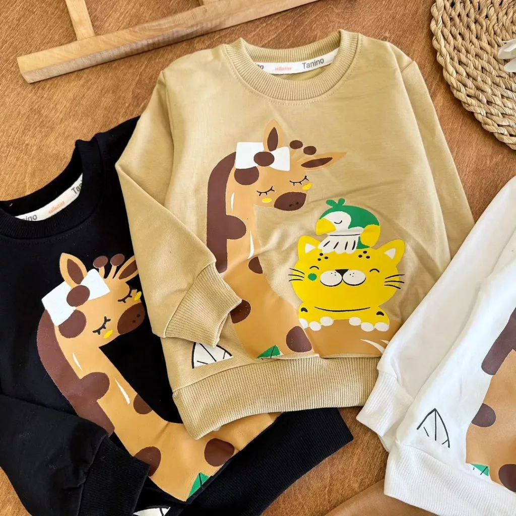 بلوز شلوار زرافه گربه طوطی سایز ۳۵ تا ۴۵ کد ۵۳۹۶