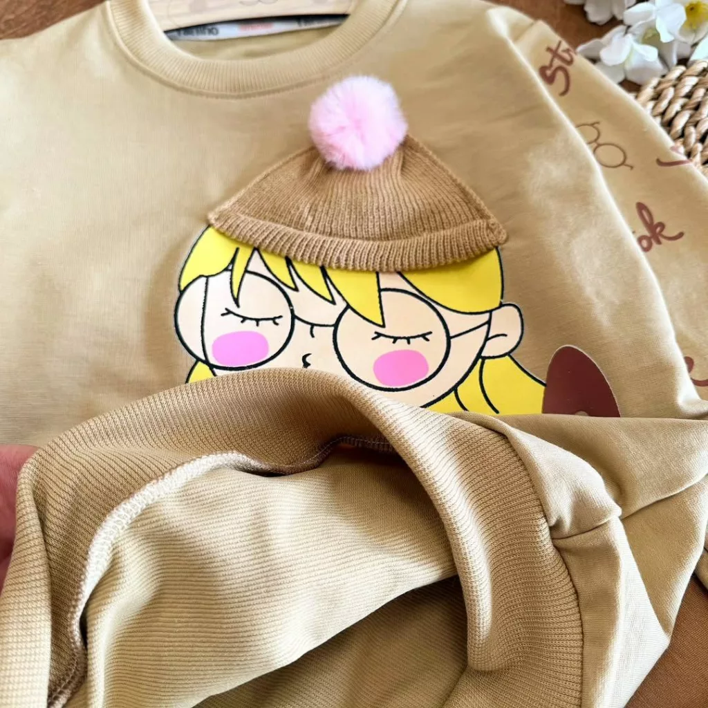 بلوز شلوار دختر عینکی کلاه برجسته پوم دار سایز ۴۵،۵۰ کد ۵۴۰۷