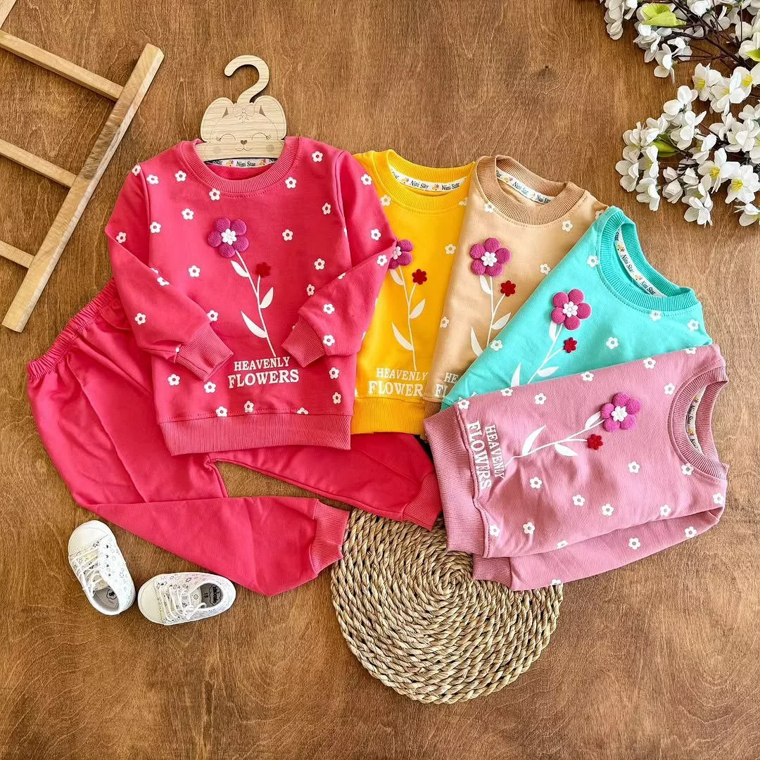 بلوز شلوار گل برجسته ns سایز ۳۵ تا ۴۵ کد ۵۴۳۵