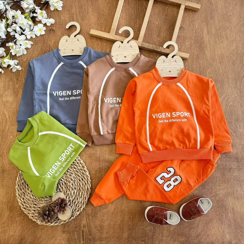 بلوز شلوار اسپرت طرح 28 سایز ۳۵ تا ۵۵ کد ۵۴۴۱