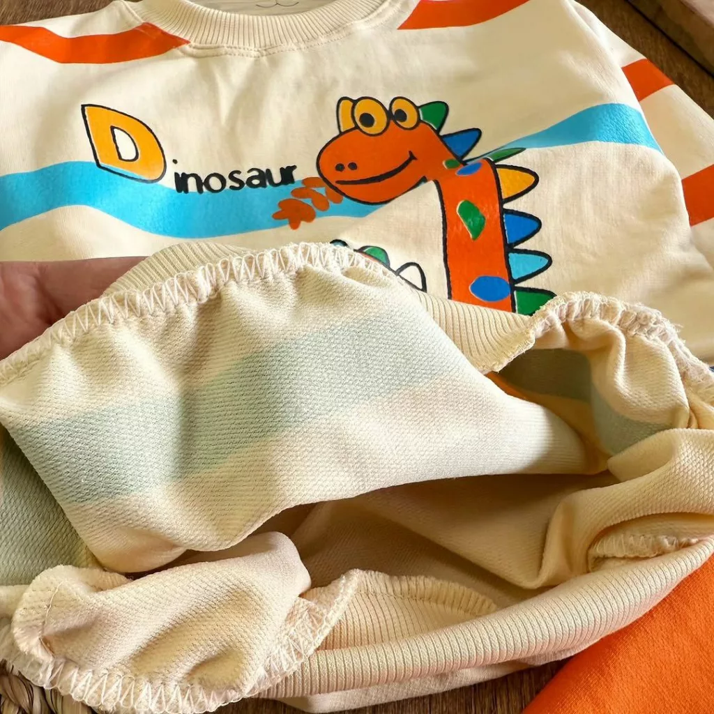 بلوز شلوار دایناسور نارنجی سایز ۴۰،۴۵ کد ۵۴۵۱