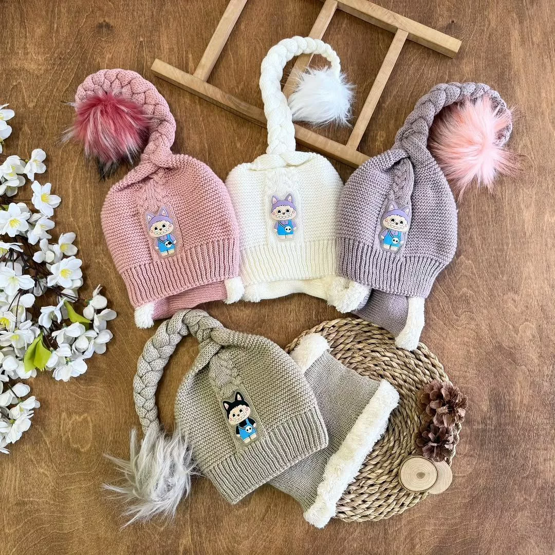 کلاه و شال گردنی گیسو بلند لبوبو کد ۵۴۷۵