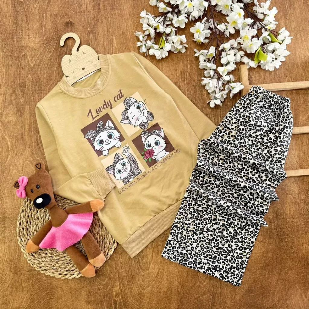 بلوز شلوار گربه پاپیونی پلنگی lovely cat سایز ۵۰ تا ۶۰ کد ۵۴۸۵