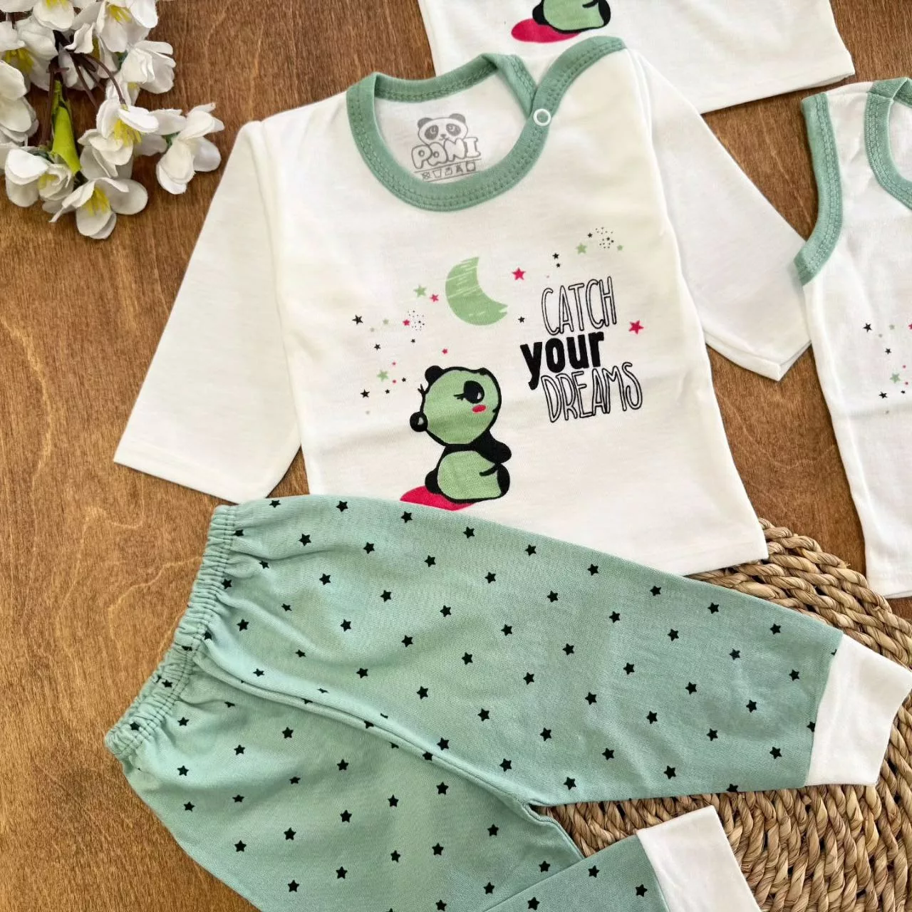 ست ۵ تکه (دکمه دار) پاندا ستاره و ماه سبز کد ۵۵۱۷