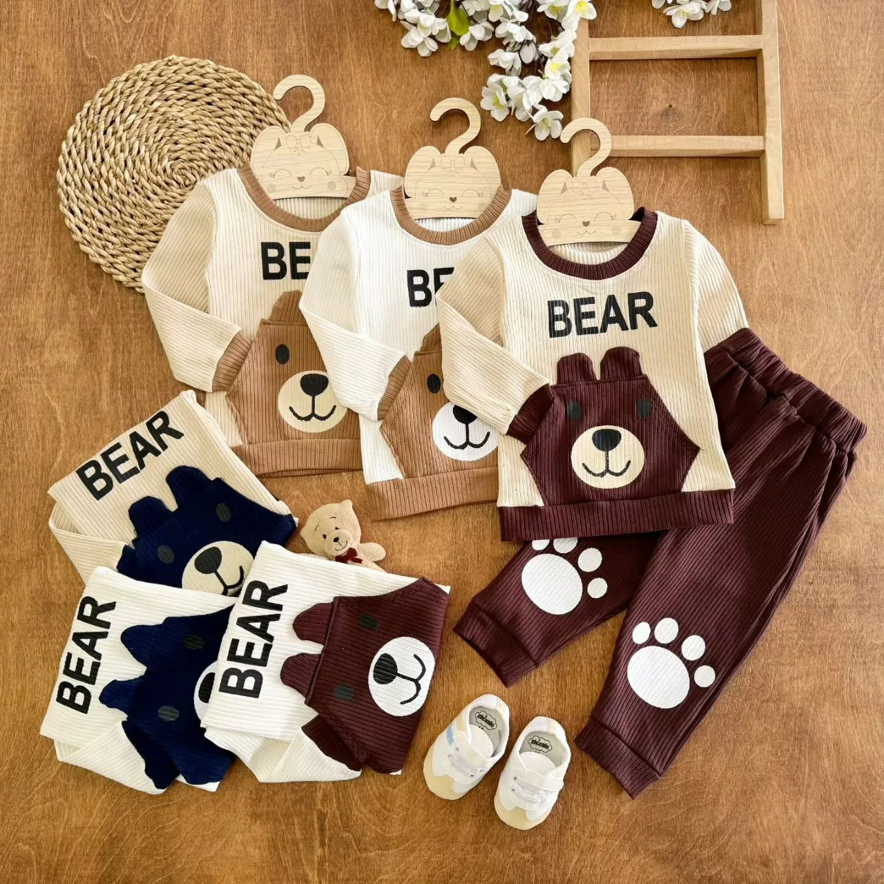 بلوز شلوار آکاردئونی طرح خرس Bear کد ۵۵۵۵