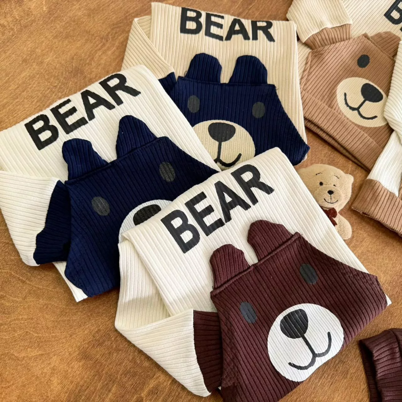 بلوز شلوار آکاردئونی طرح خرس Bear کد ۵۵۵۵