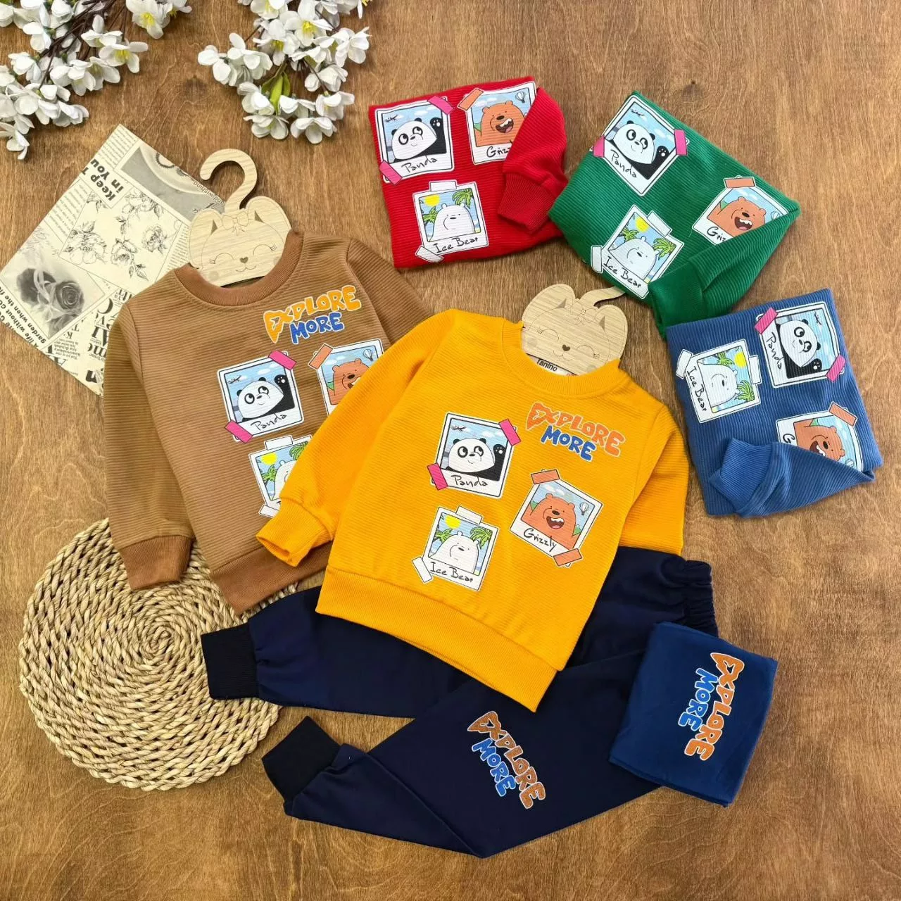 بلوز شلوار اتوبانی explore more سایز ۳۵،۴۰ کد ۵۵۷۷