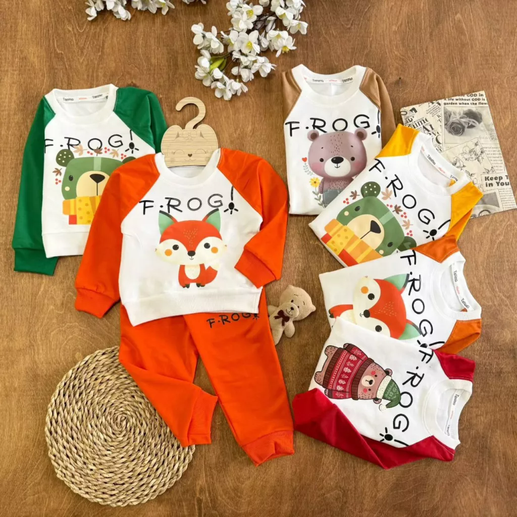 بلوز شلوار طرح F.ROG سایز ۳۵،۴۰ کد ۵۵۷۸