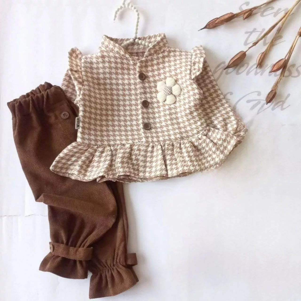 کت و شلوار دخترانه گل برجسته کد ۵۵۹۹