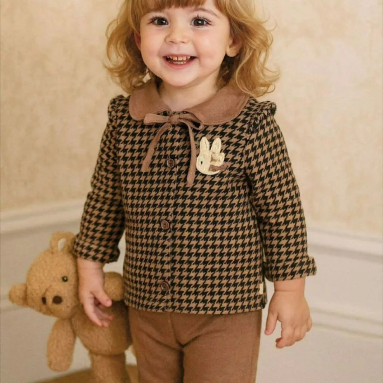 کت و شلوار دخترانه خرگوش مدل آپامه کد ۵۶۰۲