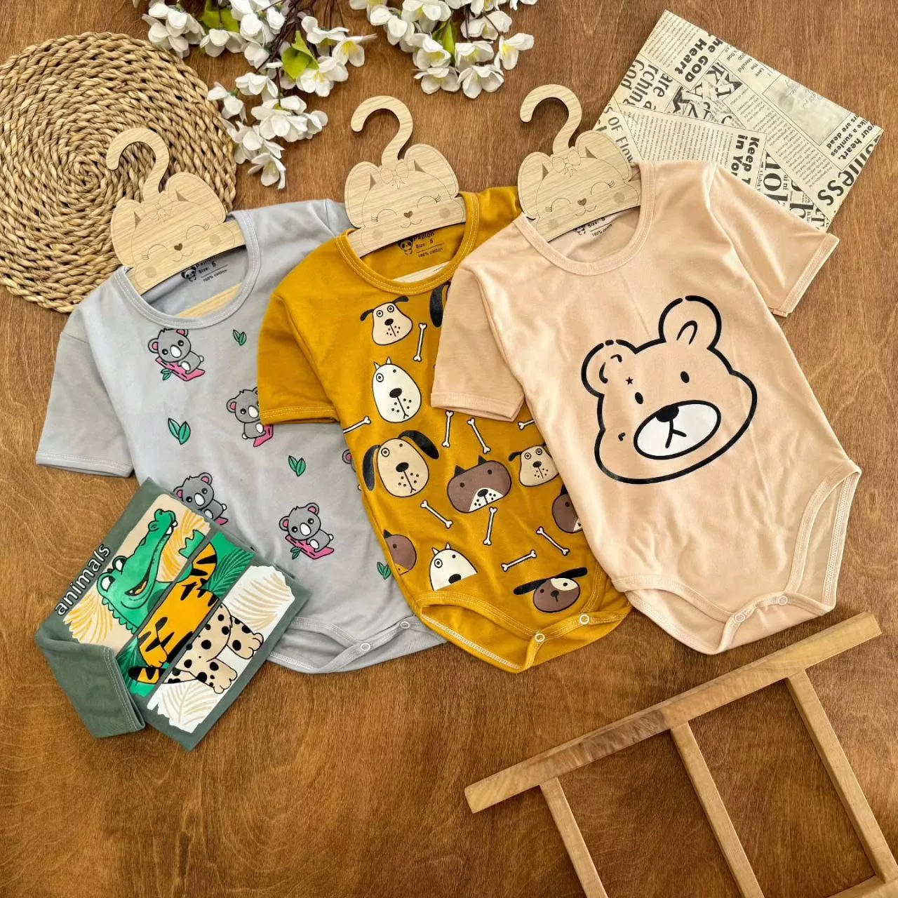 بادی آستین کوتاه ۴ طرح پاپیون کد ۵۶۰۸